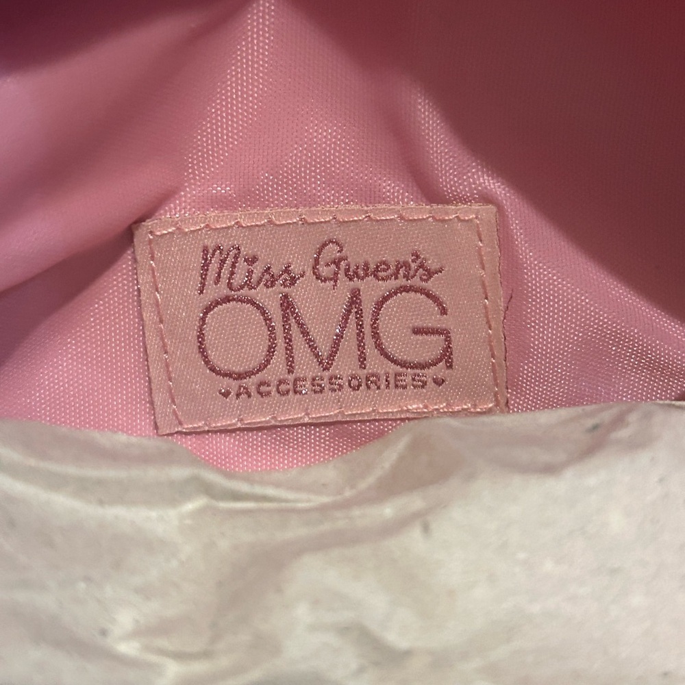 Miss Gwen’s NWTS  OMG ACCESSORIES Small Butterfly Straw Crossbody Bag - Picture 6 of 7